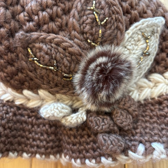 Brown Crochet Floral Bead Accent Embellishment Hat - Picture 2 of 10